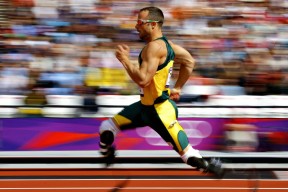 开云APP-卡塔尔生死战与F1赛道，当足球的沙漠风暴席卷皇马的银河战舰