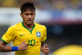 开云体育登录-东决关键战焦点战，湖人逆转马刺，一场被误植的经典