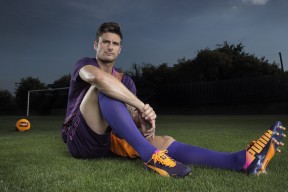 开云体育-新王登基还是旧秩序延续？F1奥地利揭幕战与多特蒙德霸权的双重变奏