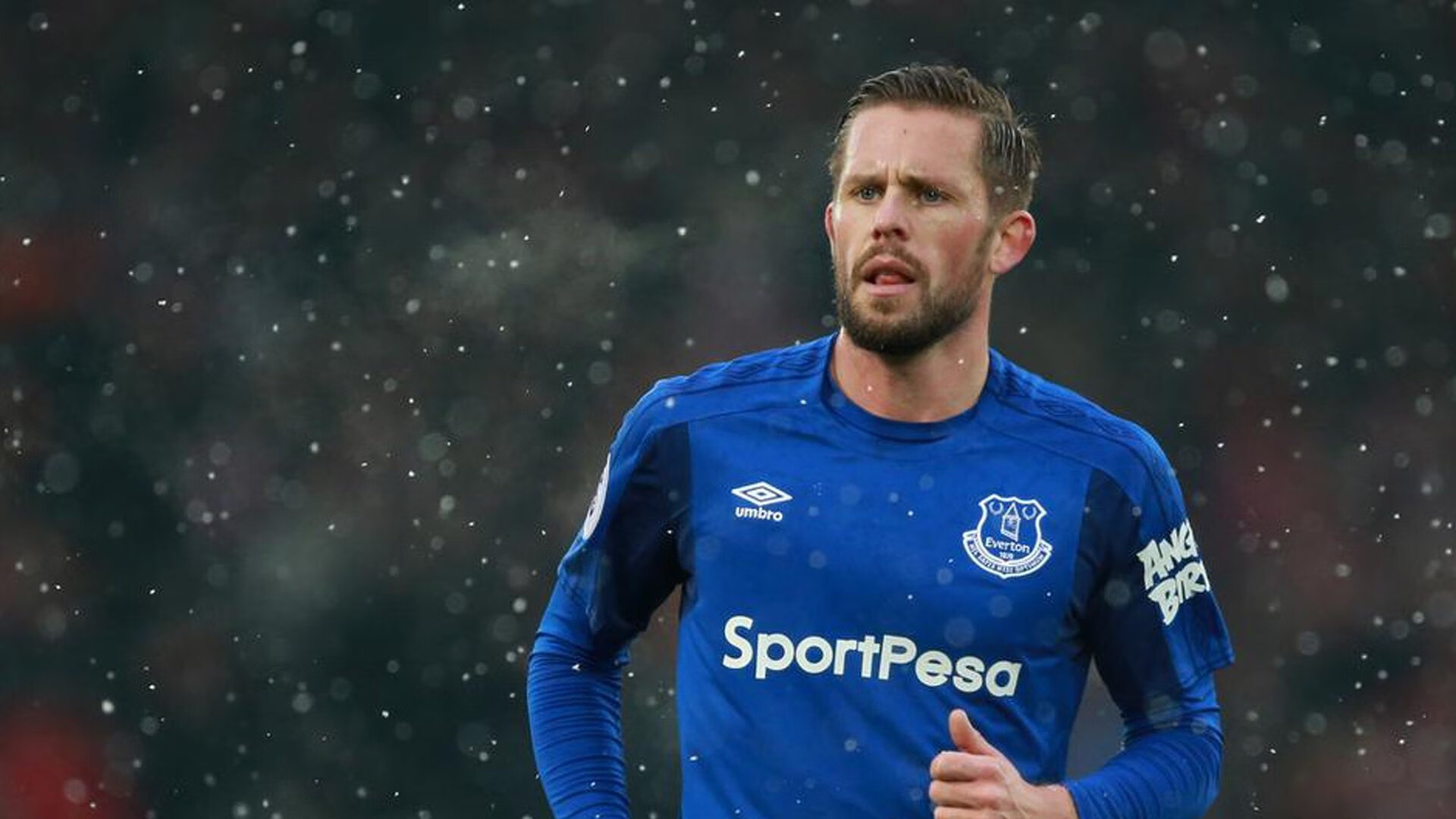 德甲争冠战焦点战，活塞终结凯尔特人，体育世界的双重震撼